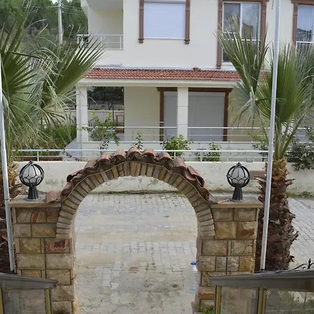 Villa Apart Hotel 3*