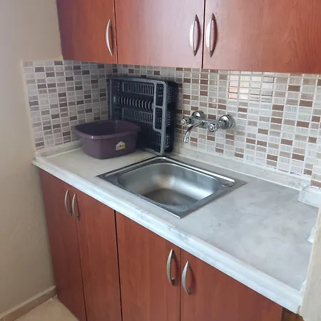 アパートホテル Villa Apart Hotel グムルドゥル