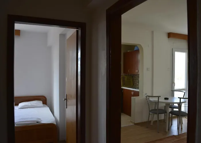Villa Apart Hotel 公寓式酒店 古穆杜尔